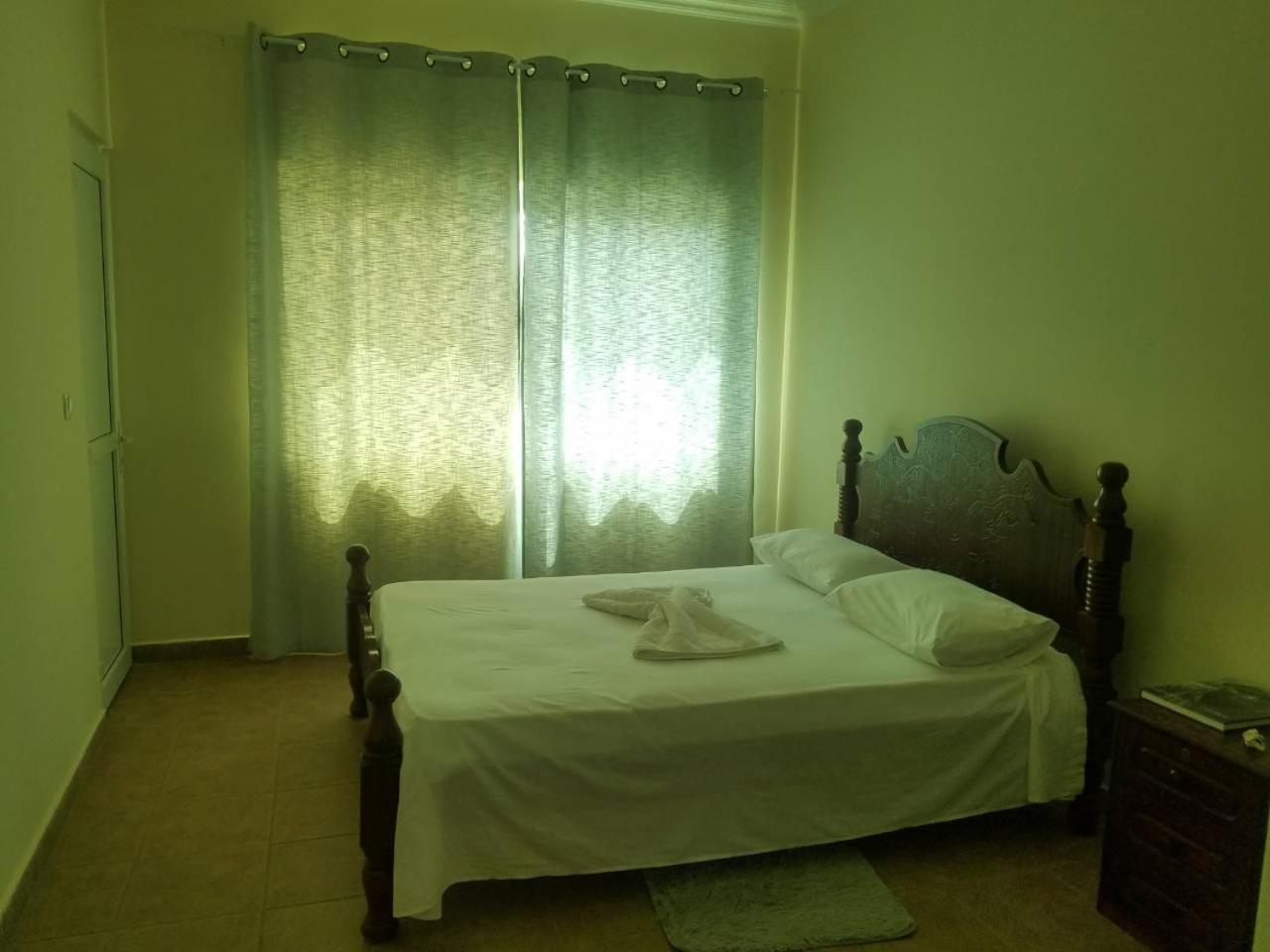 Maresia Guest House Прая Екстер'єр фото